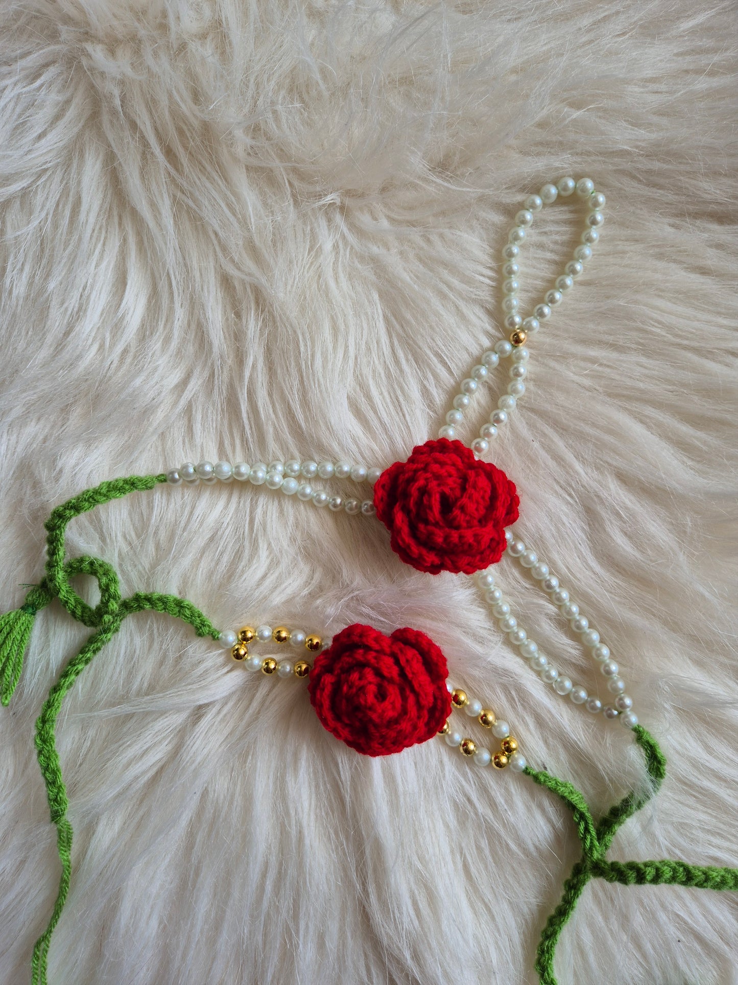 Rose Hath Phool Rakhi