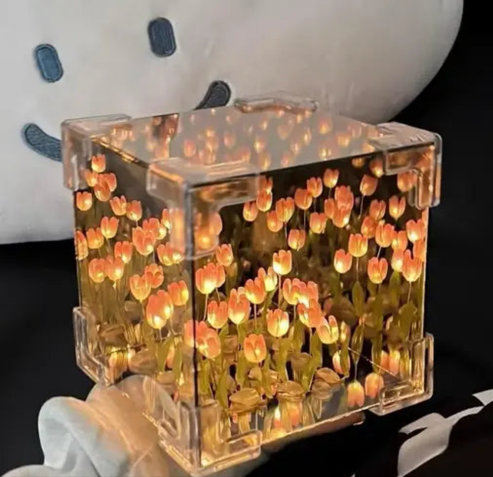 DIY Magic Cube Tulips Flower Table Lamp